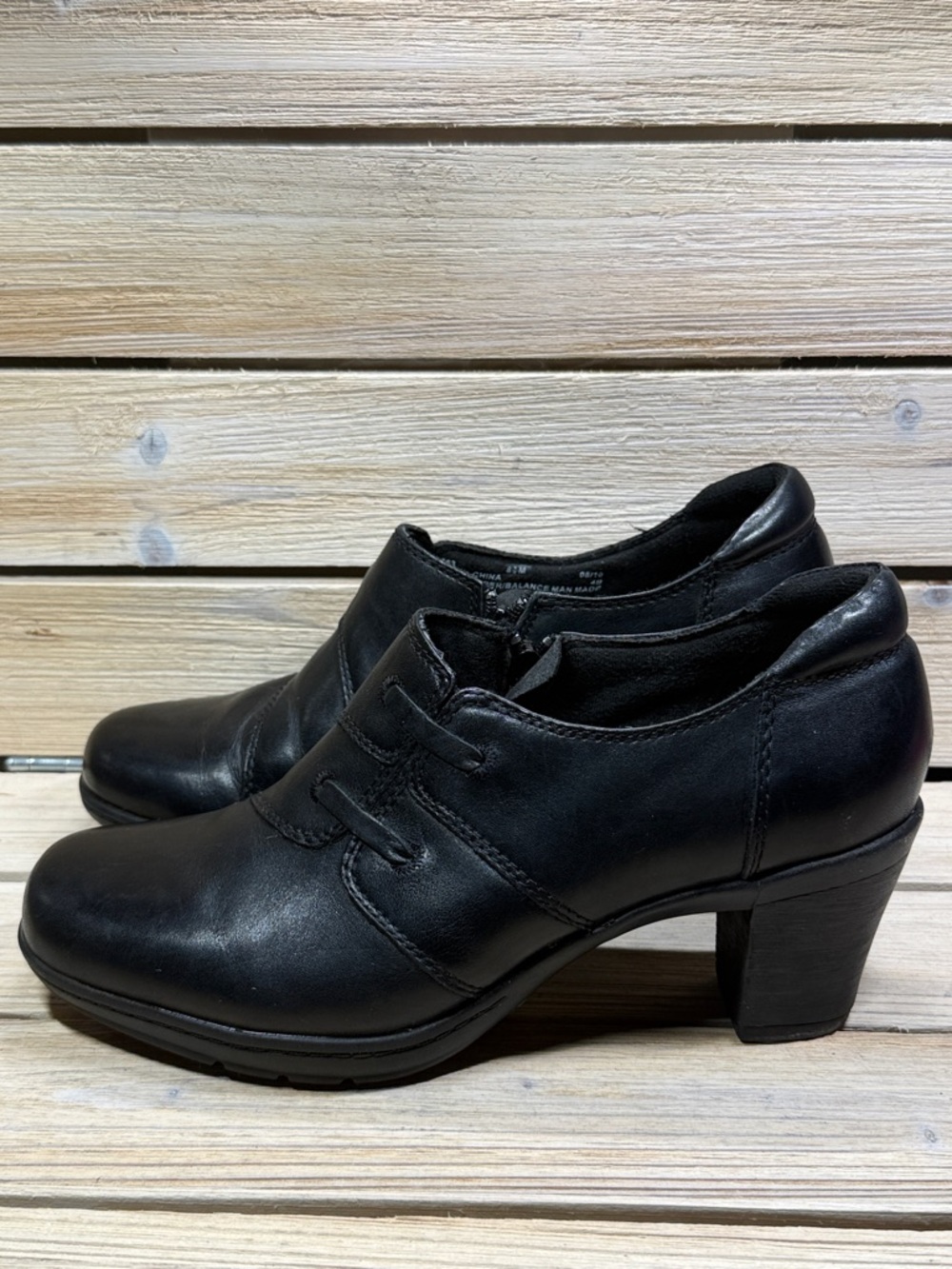 Clarks Bendable Low Heel Ankle Side Zip Booties/Shooties Size 8.5M